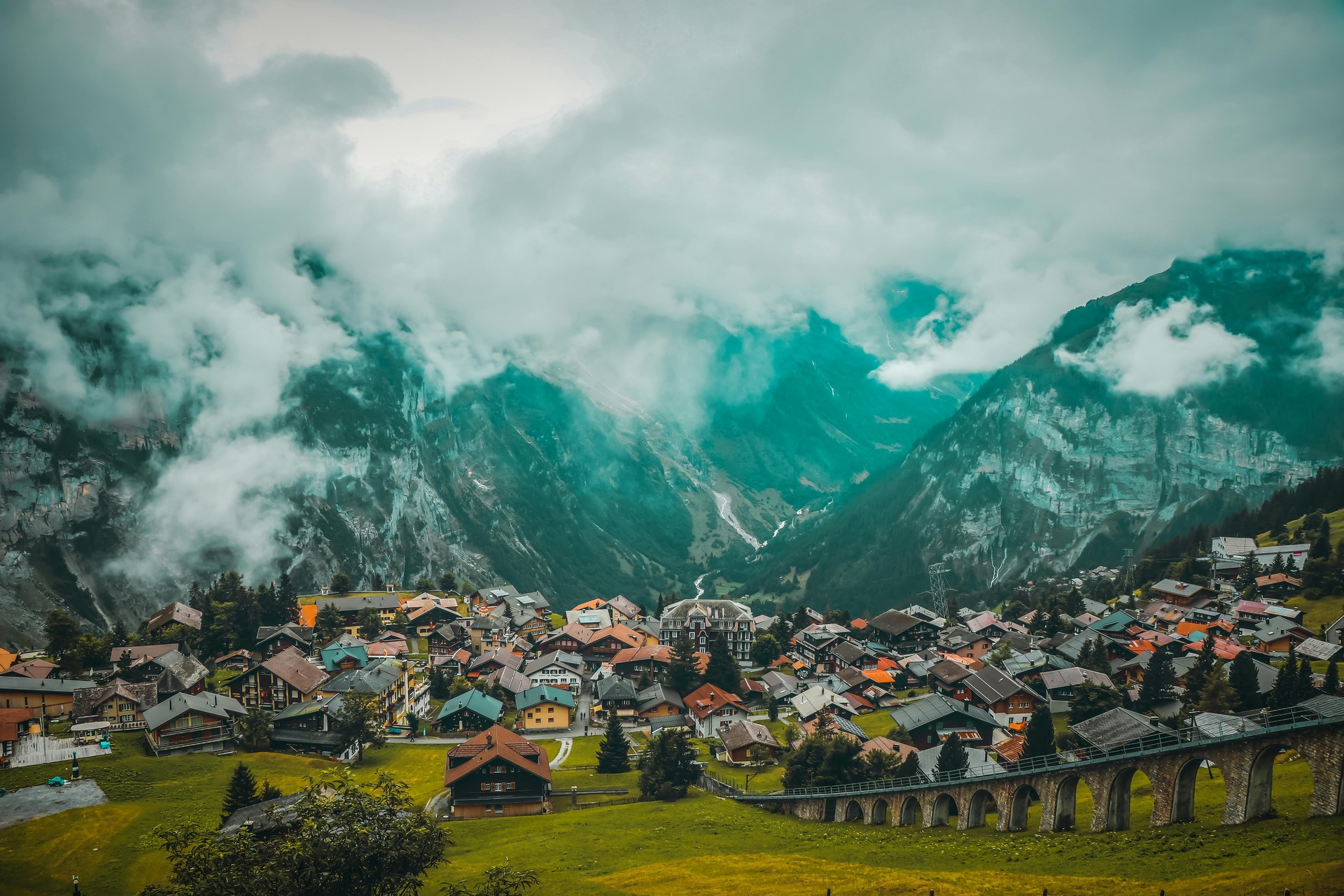 Switzerland - Alpine magic, lakes, and scenic trains